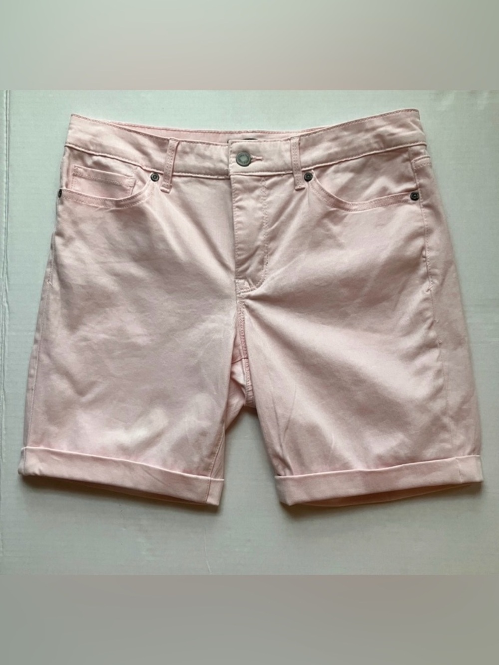 Lee Regular Fit Mid Rise 7” Cuffed Jean Bermuda Shorts Light Pink Size 10